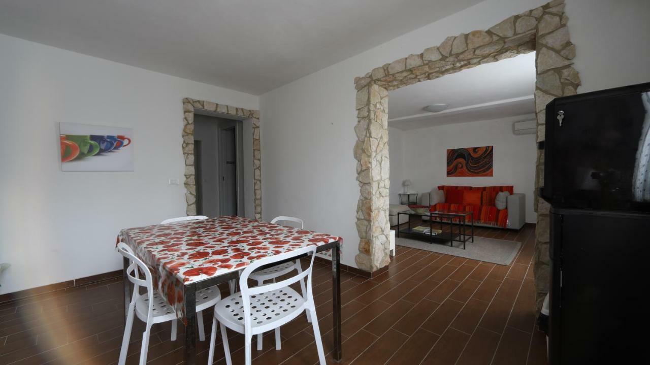 La Spezia Holidays' Rooms Exteriör bild